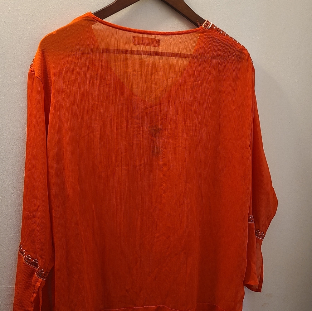 Beautiful blouse - Picture 6 of 6